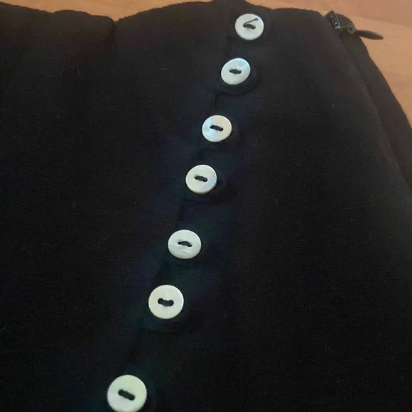 Black Zara Mini Skirt - Picture 2 of 5